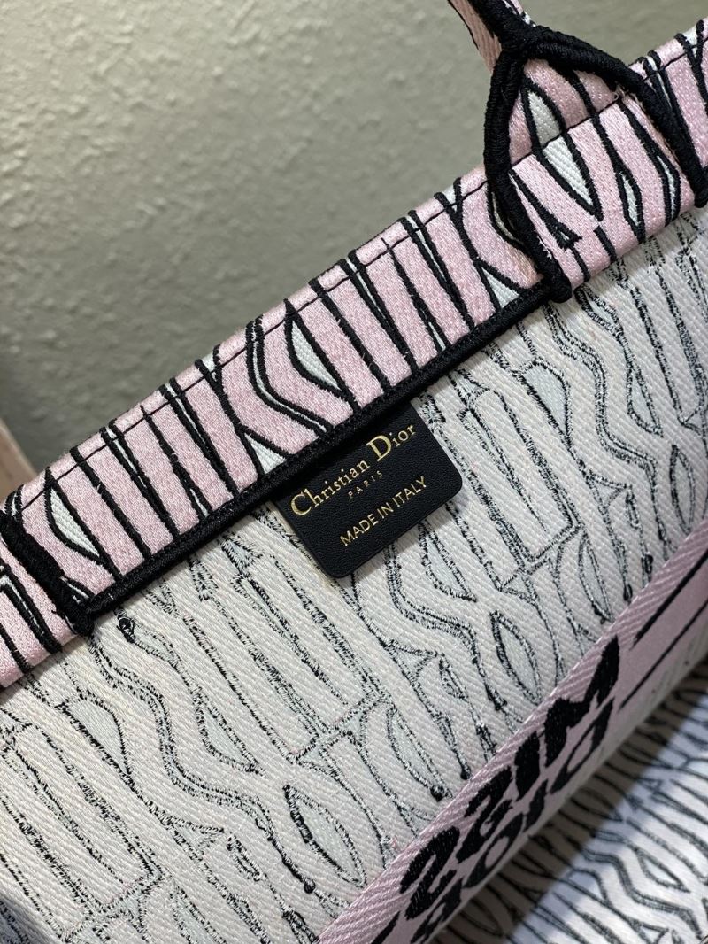 chr1st1an D10r shopping bags